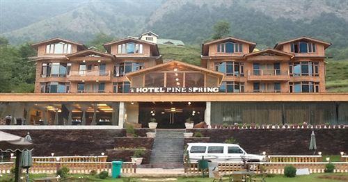 Hotel Pine Spring Gulmarg Dış mekan fotoğraf