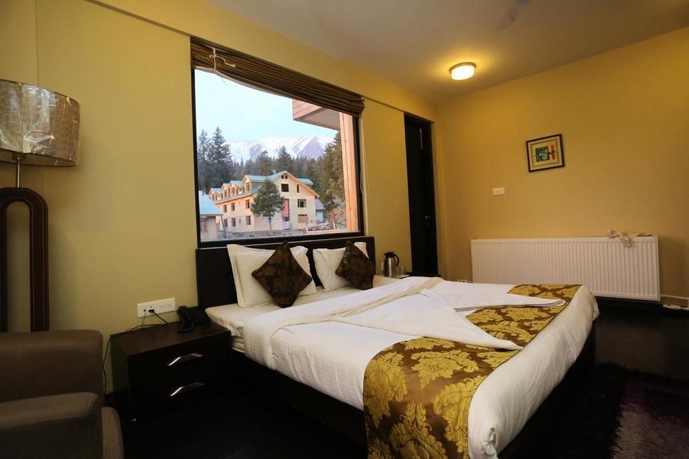 Hotel Pine Spring Gulmarg Dış mekan fotoğraf