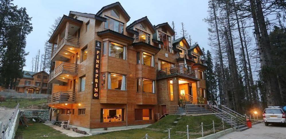 Hotel Pine Spring Gulmarg Dış mekan fotoğraf